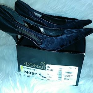 Donald J Pliner dressy pumps